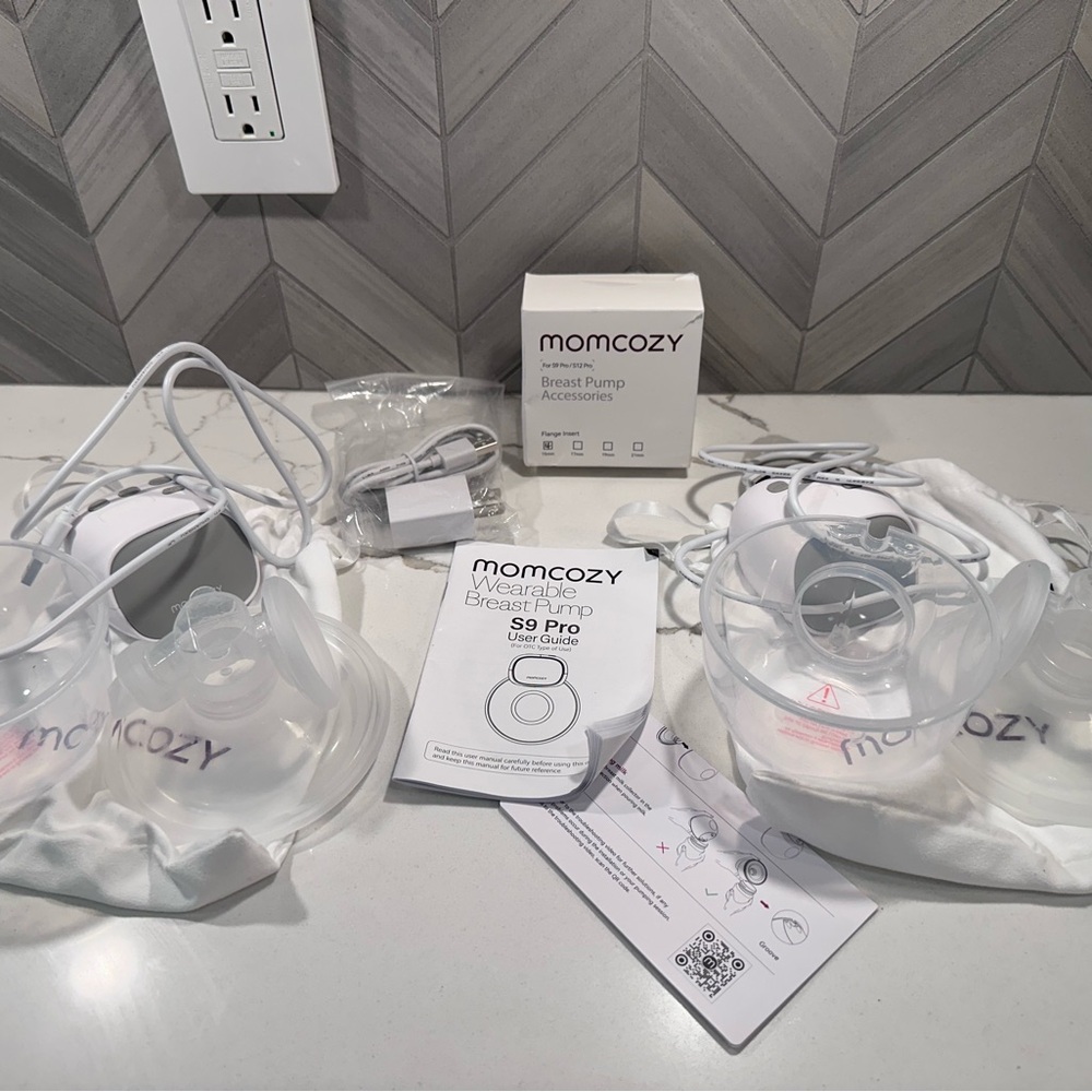 Momcozy Wearable Breast Pump S9 Pro